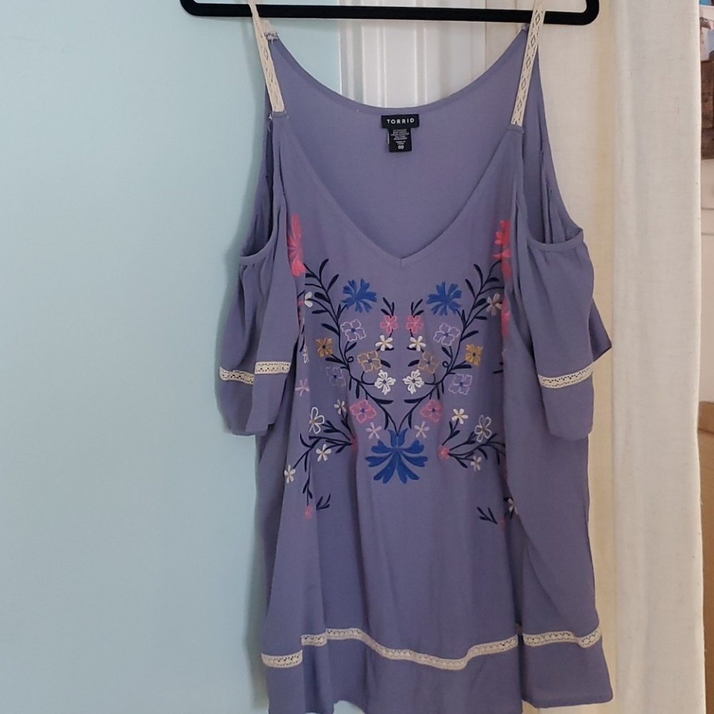 Torrid cold shoulder 00 top